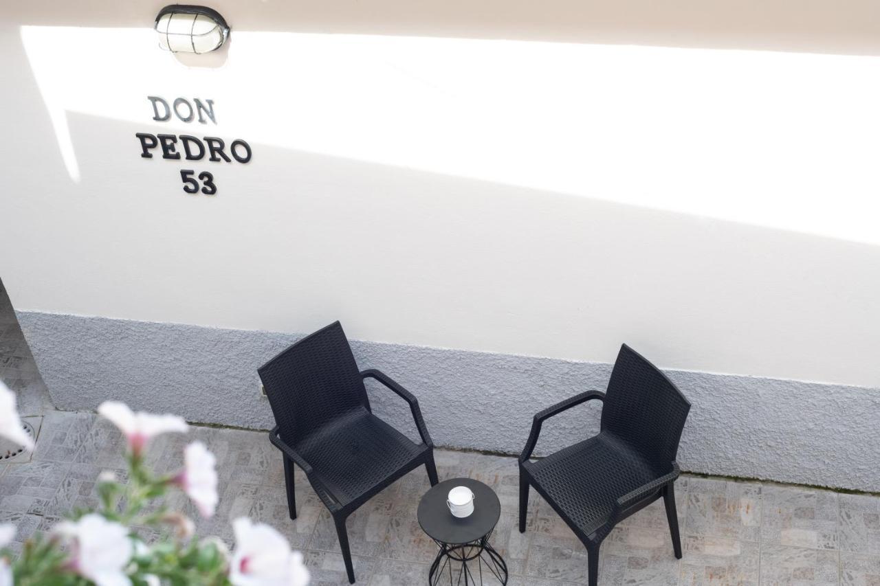 Don Pedro 53 Hotel Tresnuraghes Kültér fotó