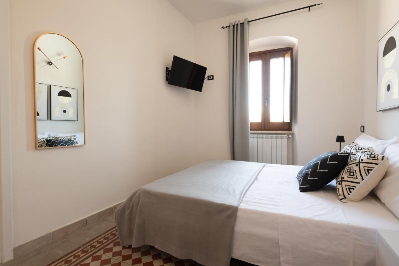Don Pedro 53 Hotel Tresnuraghes Kültér fotó